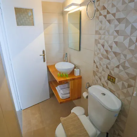 Hotel apartamentowy Ecoxenia 3*